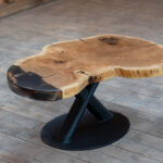 Măsuță cafea stejar cu inserție răsină