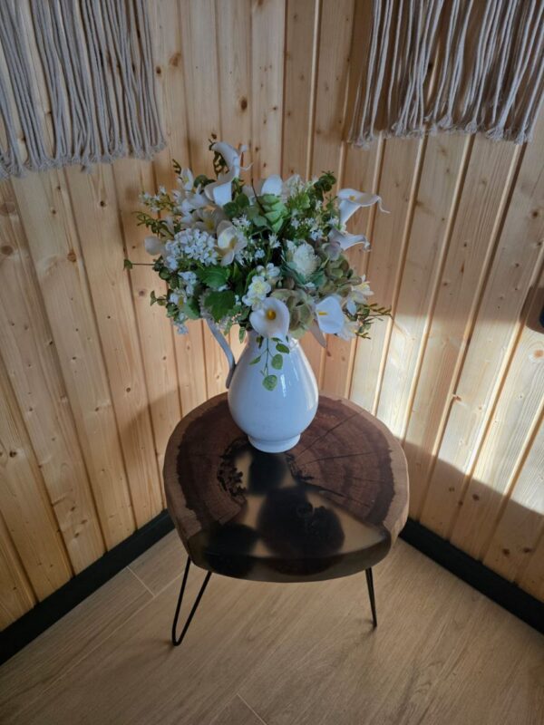 photo_5771424285133048852_y