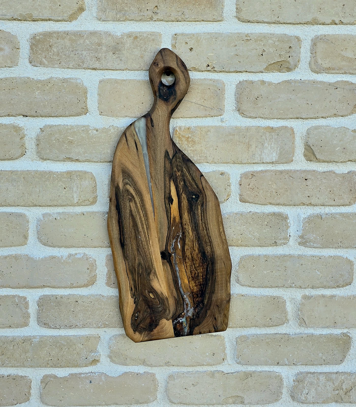 tocator-9 Tocător din nuc cu inserție rășină 50x20x2 cm - imagine 1