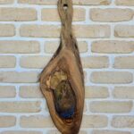 Tocător din nuc 65x25x3 cm cu inserție rășină