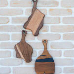 Set 3 tocătoare Deep Forest Fragments Noir din nuc și rășină neagră - 33x18 cm