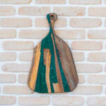 Platou de servire Deep Forest din nuc și rășină verde - 53x33 cm