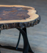 Walnut Core – Măsuță de cafea din nuc masiv - 65x65 cm - imagine 3