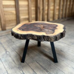 Walnut Core Tripod – Măsuță de cafea din nuc masiv - 65x65 cm